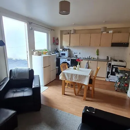 Lived-in Gem, Dublin